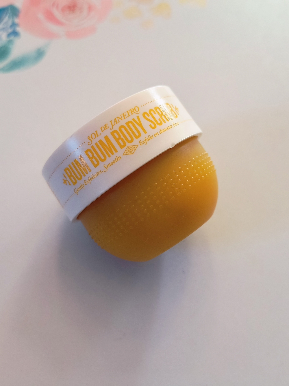 Sol de Janeiro Yellow Bum Bum Body Scrub Jar Cheirosa 62, Travel Size 20g